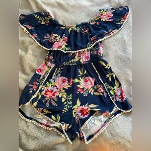 Off the shoulder floral romper